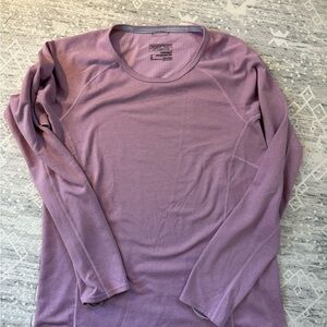 Women’s Patagonia Capilene midweight baselayer shirt